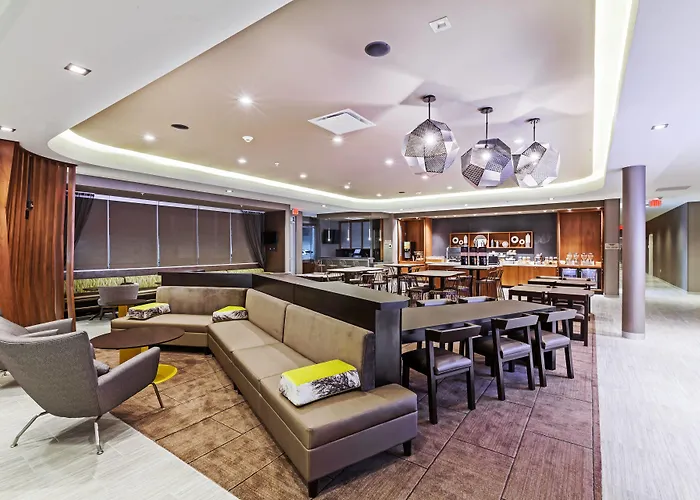 Springhill By Marriott At Hills 3*